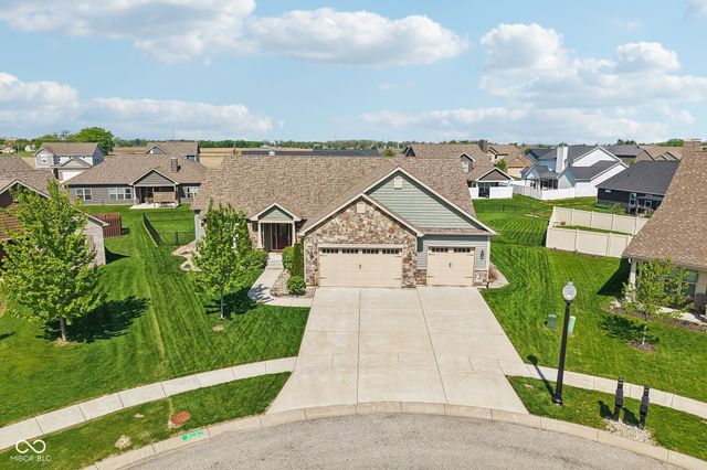806 Foxglove Court, Lebanon, IN 46052