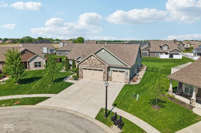 806 Foxglove Court, Lebanon, IN 46052