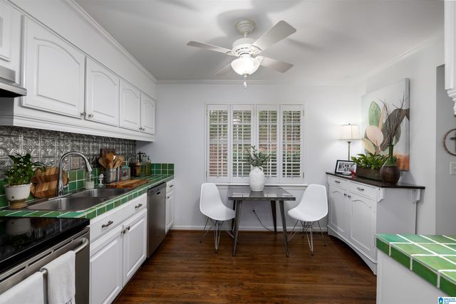 4328 Wilderness Rd, Mountain Brook, AL 35213