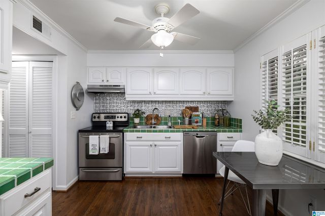 4328 Wilderness Rd, Mountain Brook, AL 35213