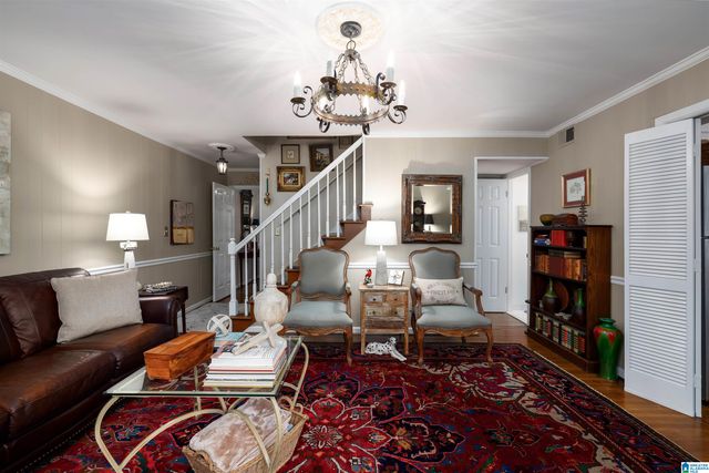 4328 Wilderness Rd, Mountain Brook, AL 35213