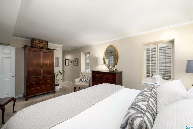 4328 Wilderness Rd, Mountain Brook, AL 35213