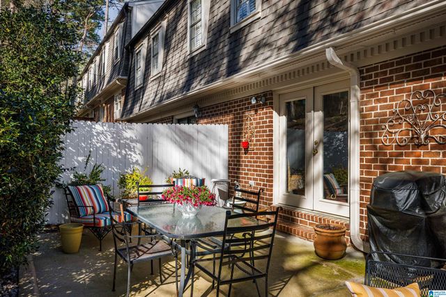 4328 Wilderness Rd, Mountain Brook, AL 35213