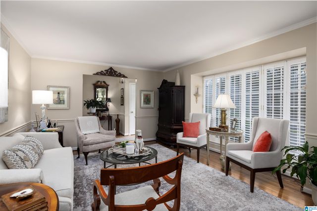 4328 Wilderness Rd, Mountain Brook, AL 35213