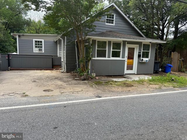 5005 QUINCY ST, Bladensburg, MD 20710