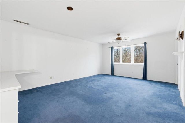 605 RIDGE RD N, Council Bluffs, IA 51503