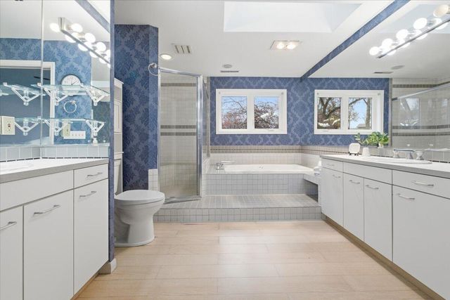 605 RIDGE RD N, Council Bluffs, IA 51503