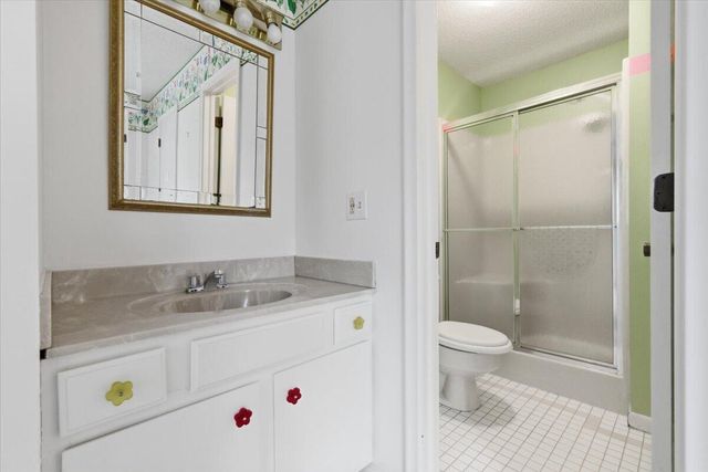 605 RIDGE RD N, Council Bluffs, IA 51503