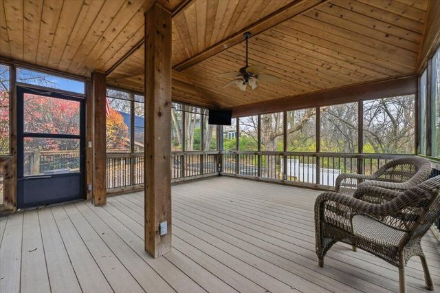 605 RIDGE RD N, Council Bluffs, IA 51503