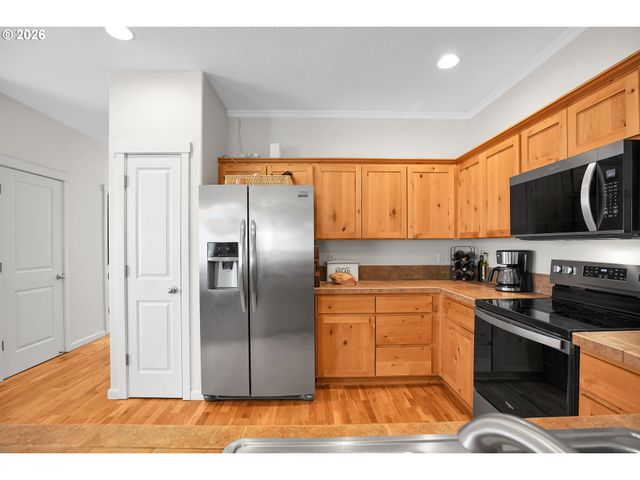 435 Sw 149TH Ter, Beaverton, OR 97006