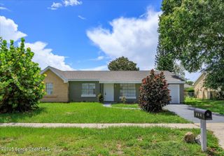 940 Hampshire Avenue NE, Palm Bay, FL 32905