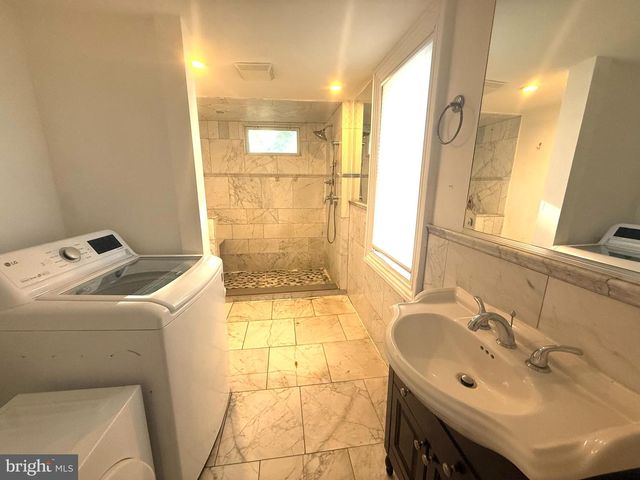 165 JOHN STREET, Princeton, NJ 08540