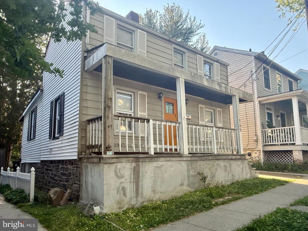 165 JOHN STREET, Princeton, NJ 08540