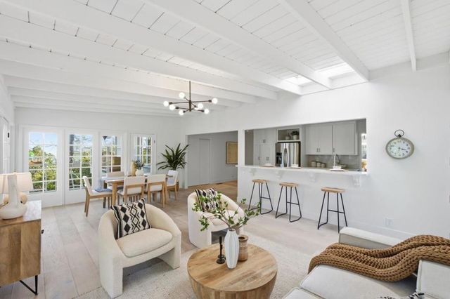 915 Crestview Drive, San Carlos, CA 94070