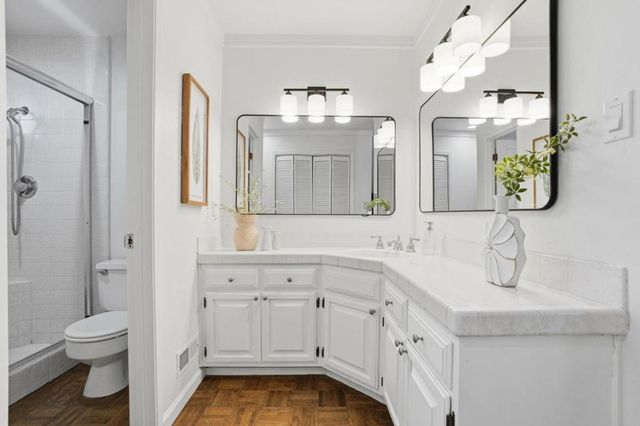 915 Crestview Drive, San Carlos, CA 94070