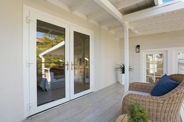 915 Crestview Drive, San Carlos, CA 94070