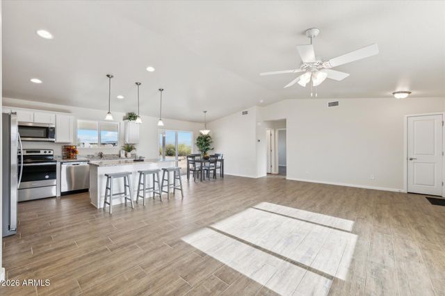 19467 W TEAKWOOD Drive, Buckeye, AZ 85326