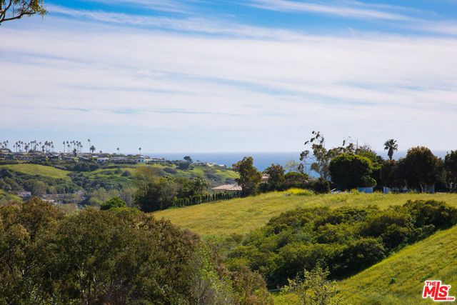 5942 Busch Drive, Malibu, CA 90265