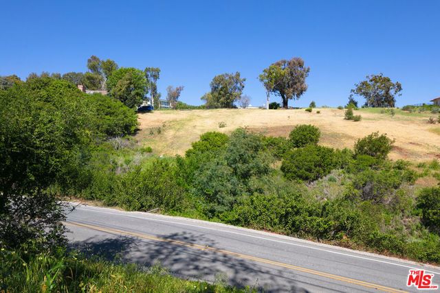 5942 Busch Drive, Malibu, CA 90265