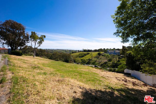 5942 Busch Drive, Malibu, CA 90265