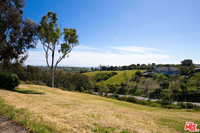 5942 Busch Drive, Malibu, CA 90265