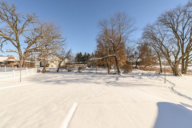 1149 Hickory Hills Drive, Sun Prairie, WI 53590