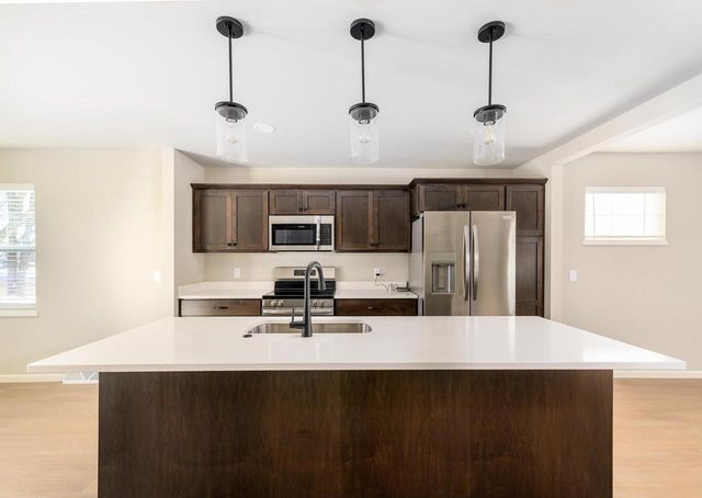 1149 Hickory Hills Drive, Sun Prairie, WI 53590