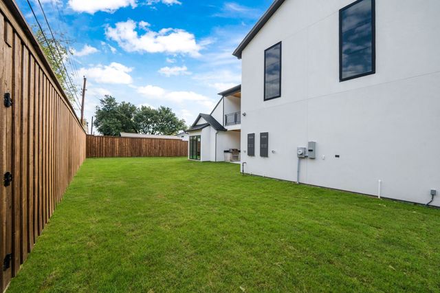 3739 Royal Lane, Dallas, TX 75229