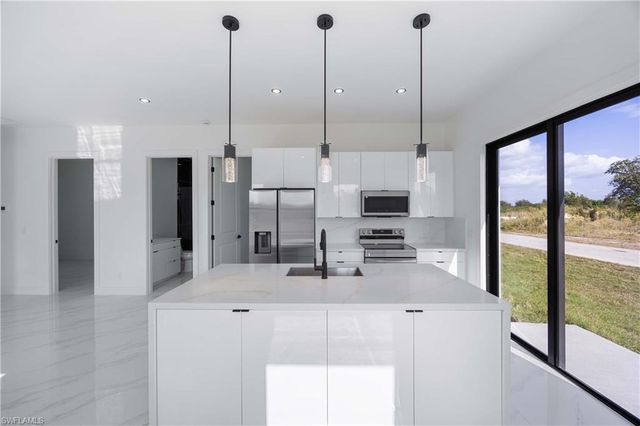 1051 Marine AVE S, Lehigh Acres, FL 33974