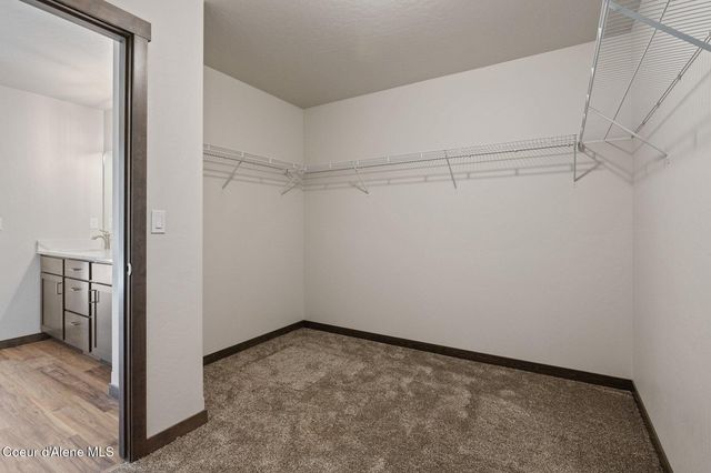 4953 E Sarah Loop, Athol, ID 83801