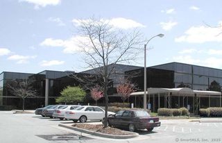 5 Shaw's Cove, New London, CT 06320