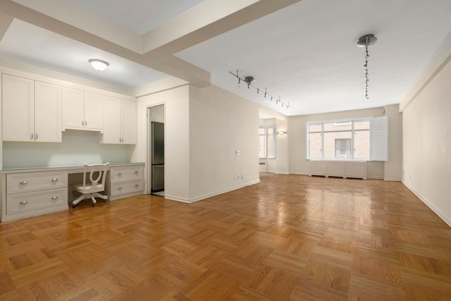65 E 76th St Apt 2E, New York City, NY 10021