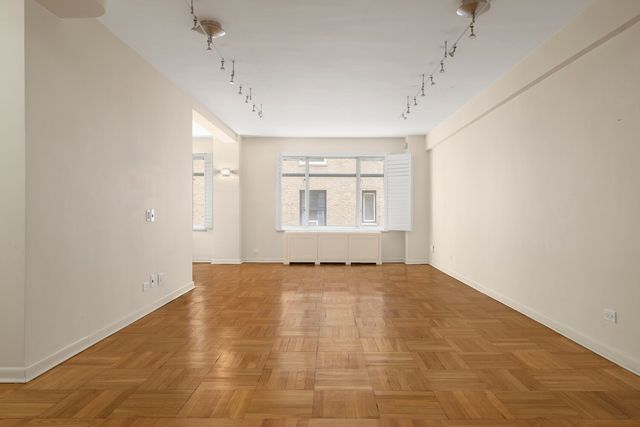 65 E 76th St Apt 2E, New York City, NY 10021