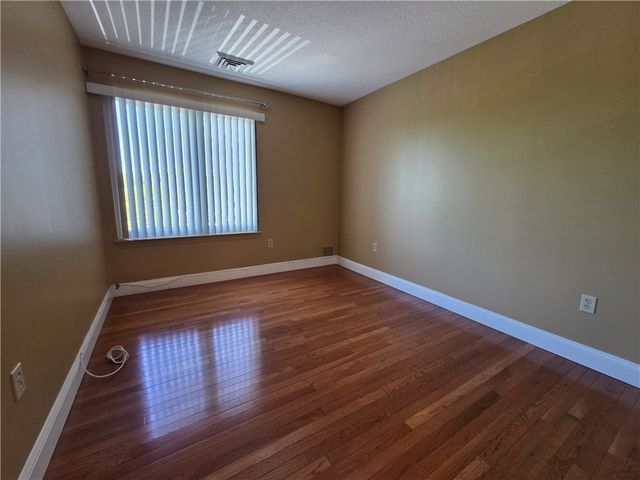 1800 Douglas Avenue 327, North Providence, RI 02904