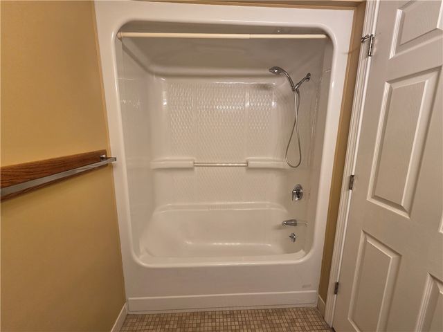 1800 Douglas Avenue 327, North Providence, RI 02904