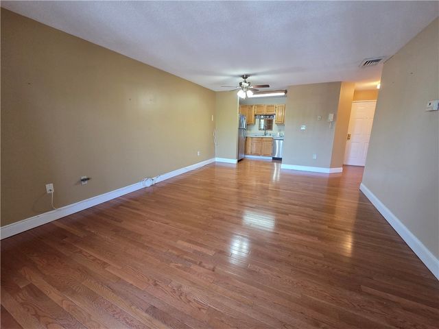 1800 Douglas Avenue 327, North Providence, RI 02904