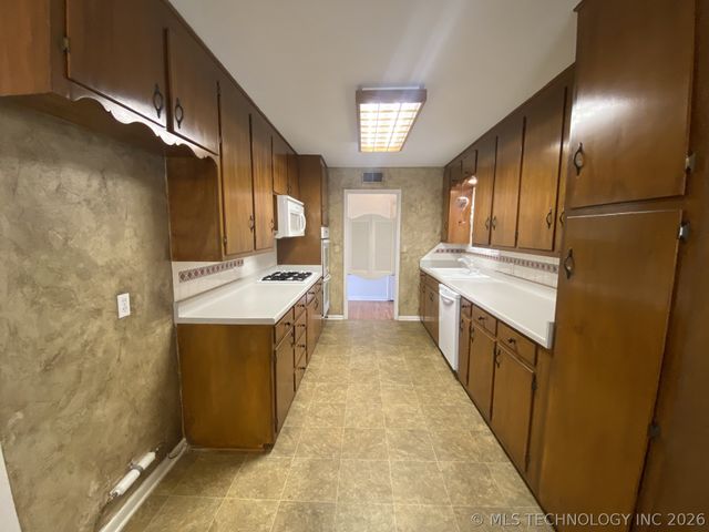 5363 E 28th Street, Tulsa, OK 74114