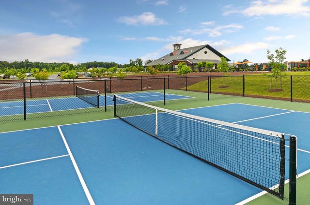 106 RHODODENDRON CT, Lake Frederick, VA 22630