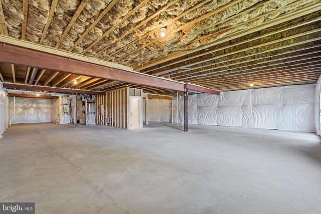 106 RHODODENDRON CT, Lake Frederick, VA 22630
