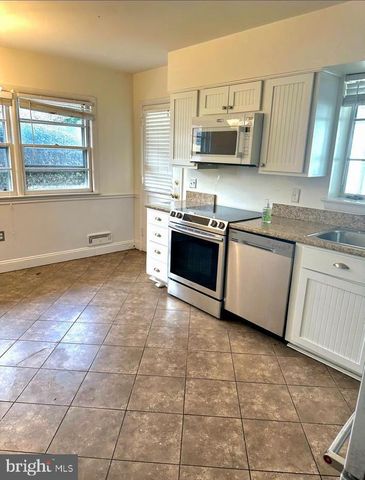 6426 NOBLE DR, Mclean, VA 22101