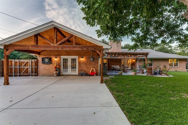 4241 Bilglade Road, Fort Worth, TX 76109