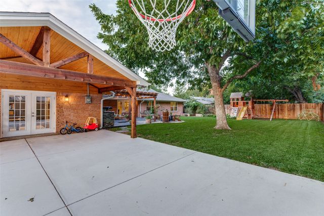 4241 Bilglade Road, Fort Worth, TX 76109
