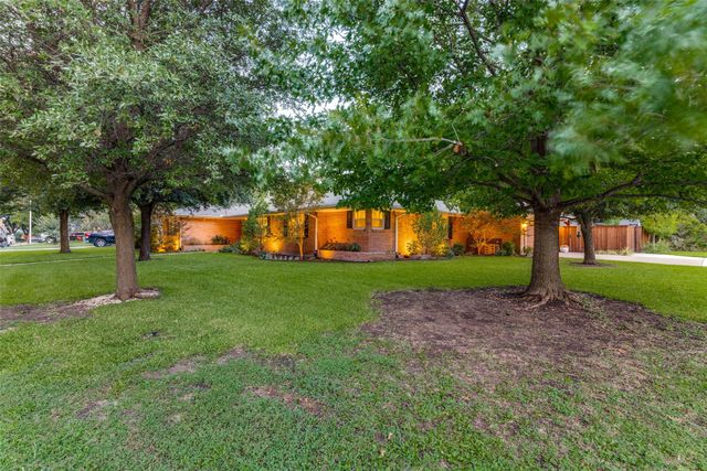 4241 Bilglade Road, Fort Worth, TX 76109