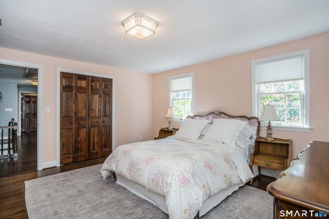 15 Rushleigh Road, West Hartford, CT 06117