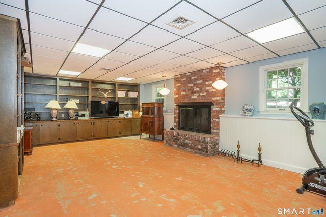 15 Rushleigh Road, West Hartford, CT 06117