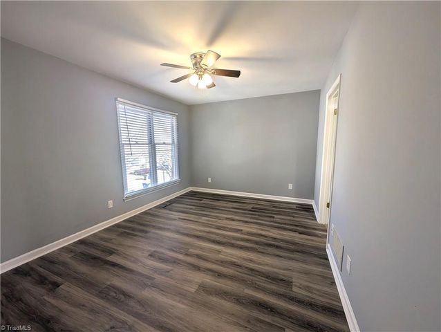 2808 Shadowbrook Lane, Winston-salem, NC 27103