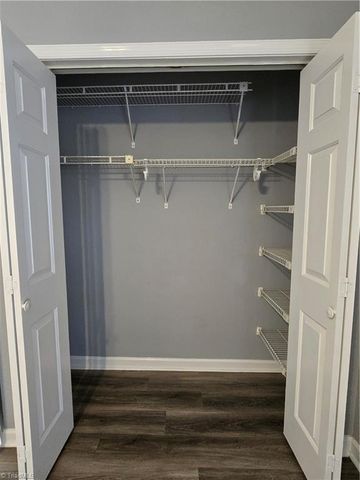 2808 Shadowbrook Lane, Winston-salem, NC 27103