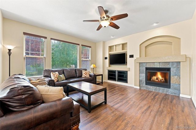 186 N Coolidge Way, Aurora, CO 80018