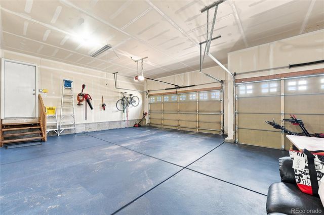 186 N Coolidge Way, Aurora, CO 80018