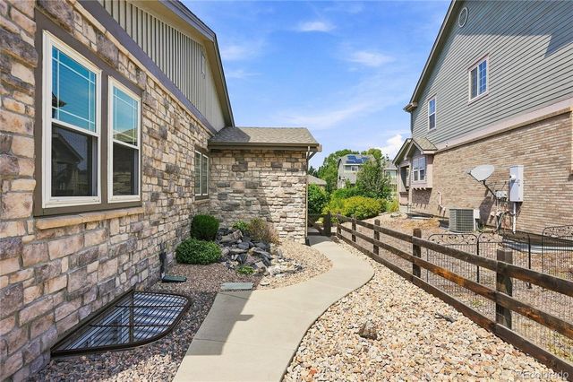 186 N Coolidge Way, Aurora, CO 80018